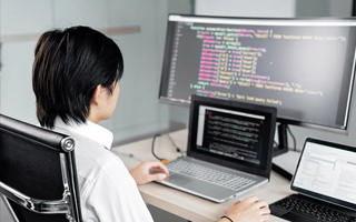 宁夏 ,php声明和调用变量的符号是什么？